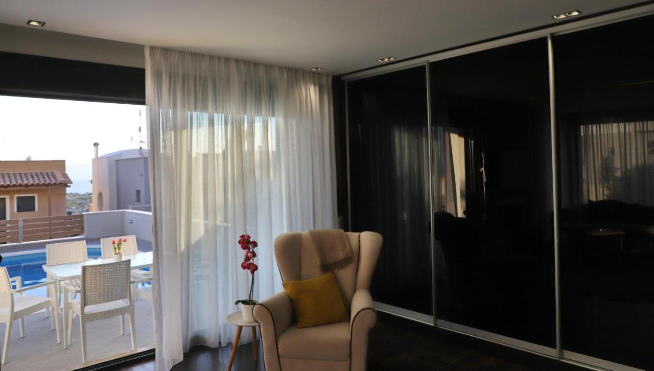 Heaven Horizon Villa Kariani ภายนอก รูปภาพ