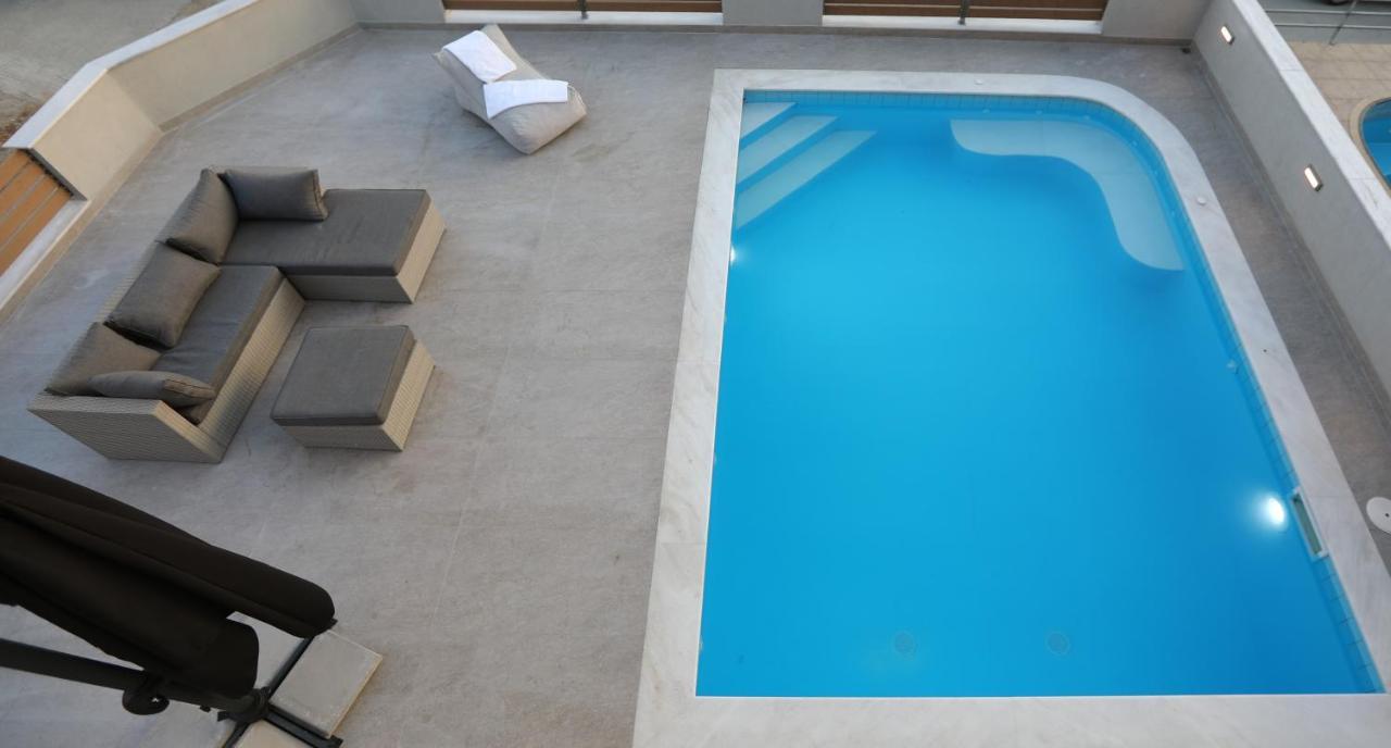 Heaven Horizon Villa Kariani ภายนอก รูปภาพ